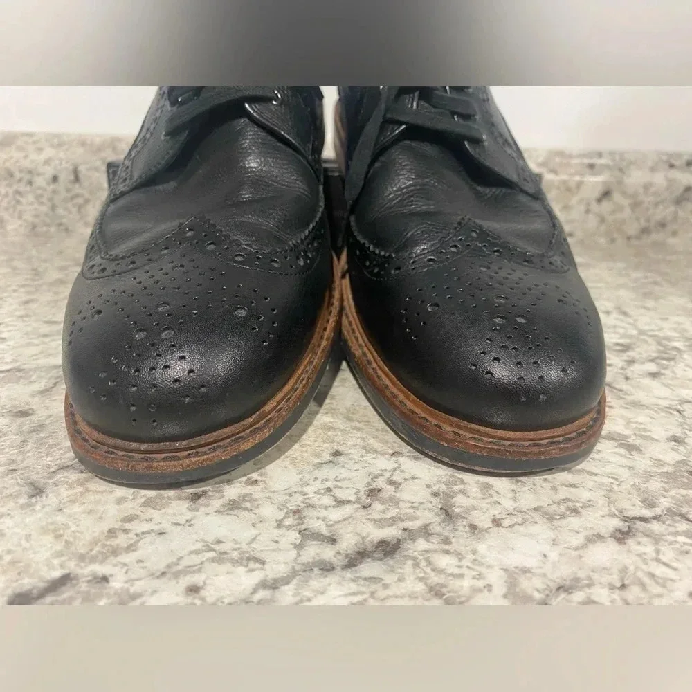 Cole Haan Men's  Wingtip Oxford Black C11692 dress shoes size 10M